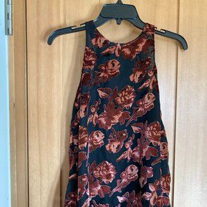 Velvet rose pattern tank